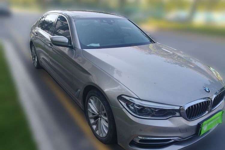 Used BMW 5 Series New Energy 2020 Mileage Upgrade Version 530Le Pioneer Edition Front Right 45 Deg