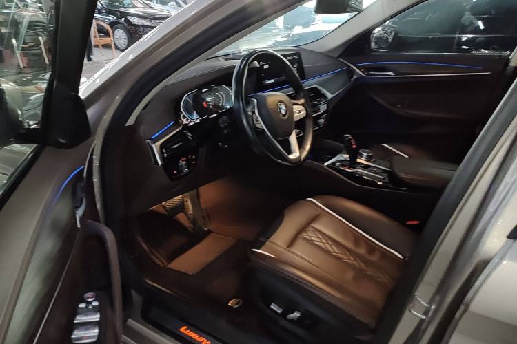 Used BMW 5 Series New Energy 2020 Mileage Upgrade Version 530Le Luxury Package Interior 4