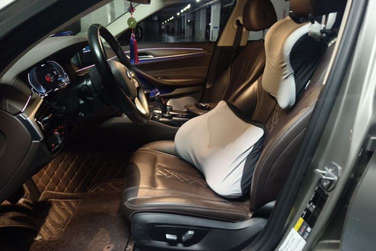 Used BMW 5 Series New Energy 2020 530Le Luxury Package Left Front Seat