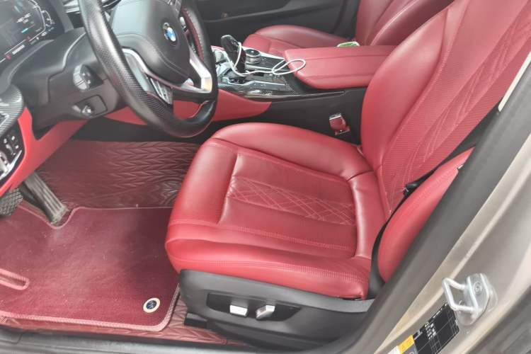 Used BMW 5 Series New Energy 2020 Mileage Upgrade Version 530Le Luxury Package Left Front Seat