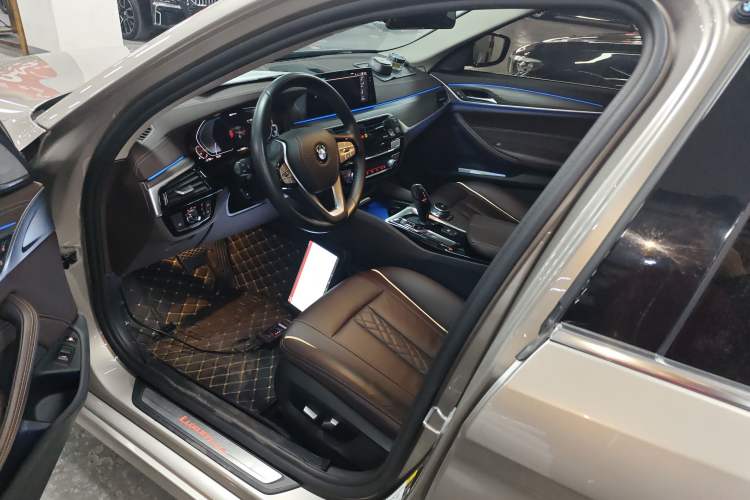 Used BMW 5 Series New Energy 2020 530Le Luxury Package Left Front Seat