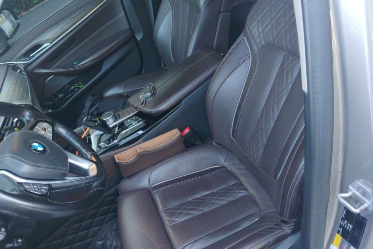 Used BMW 5 Series New Energy 2020 Mileage Upgrade Version 530Le Pioneer Edition Left Front Seat