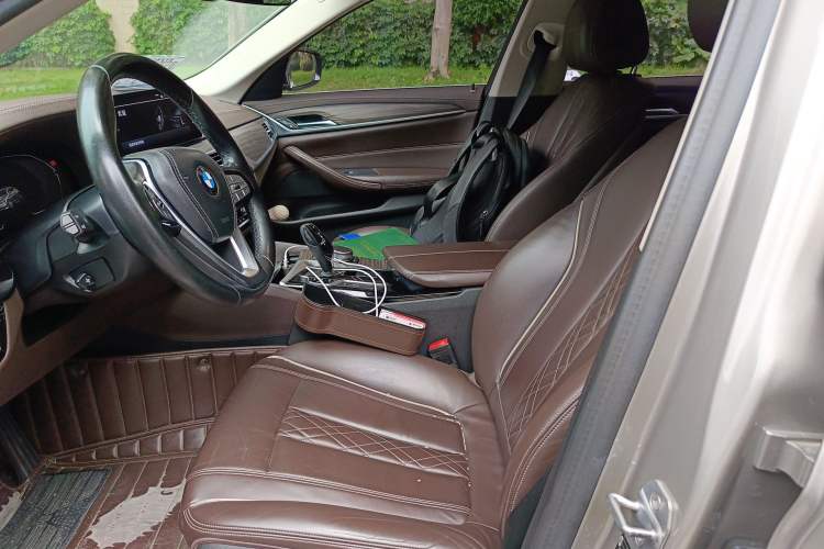 Used BMW 5 Series New Energy 2020 Mileage Upgrade Version 530Le Luxury Package Left Front Seat