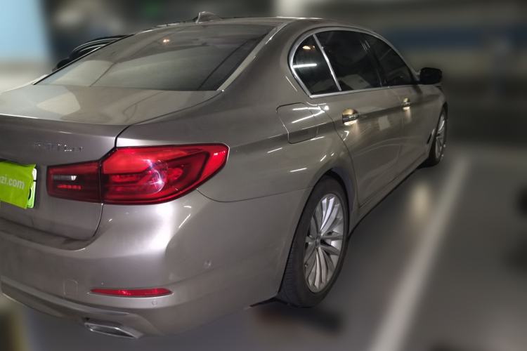 Used BMW 5 Series New Energy 2020 Mileage Upgrade Version 530Le Luxury Package Rear Right 45 Deg