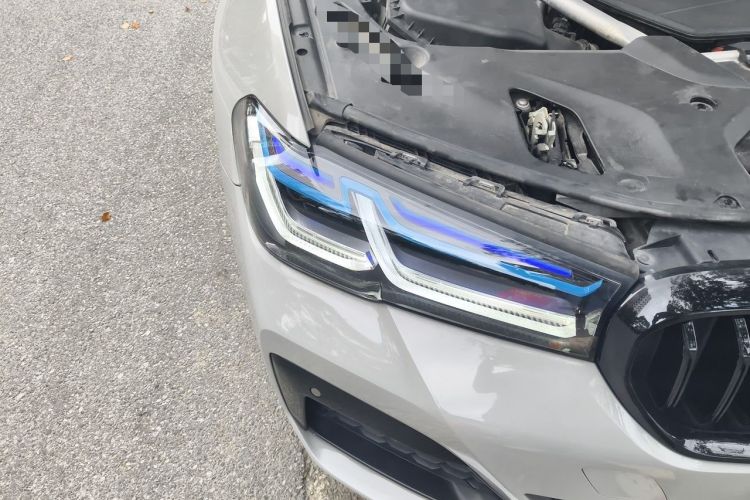 Used BMW 5 Series New Energy 2020 Mileage Upgrade Version 530Le Luxury Package Right Front Headlight