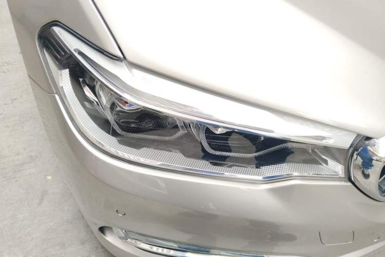Used BMW 5 Series New Energy 2020 530Le Luxury Package Right Front Headlight