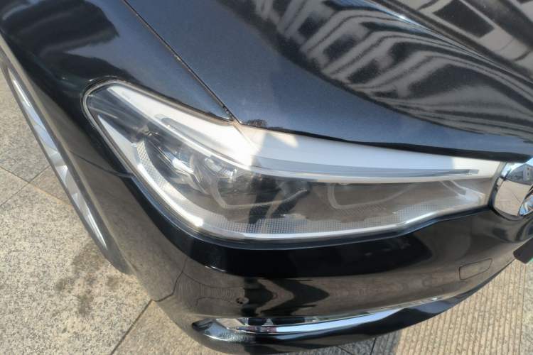 Used BMW 5 Series New Energy 2020 Mileage Upgrade Version 530Le Luxury Package Right Front Headlight
