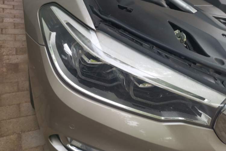 Used BMW 5 Series New Energy 2020 Mileage Upgrade Version 530Le Luxury Package Right Front Headlight