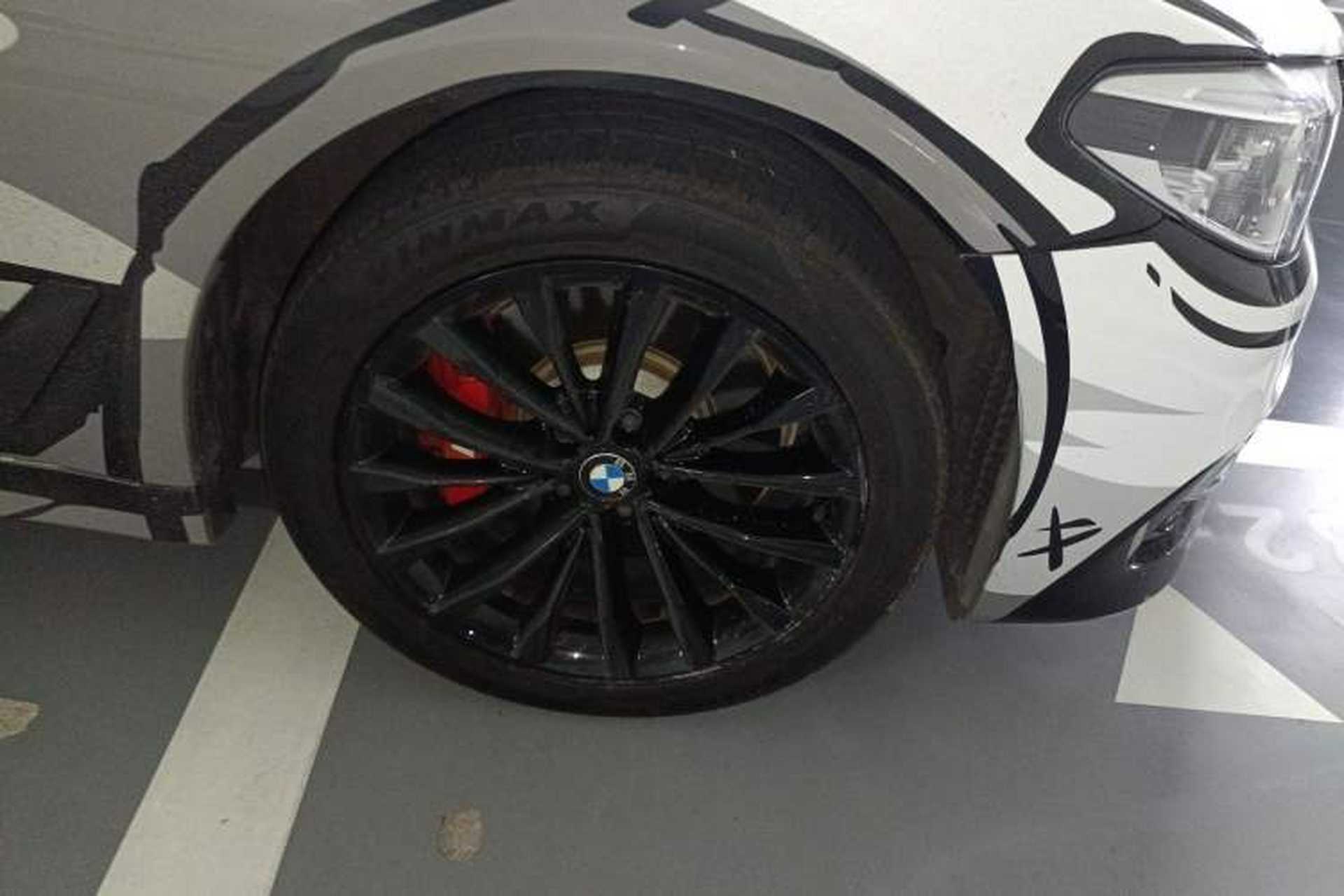 Used BMW 5 Series New Energy 2020 Mileage Upgrade Version 530Le Luxury Package Right Front Wheel Hub