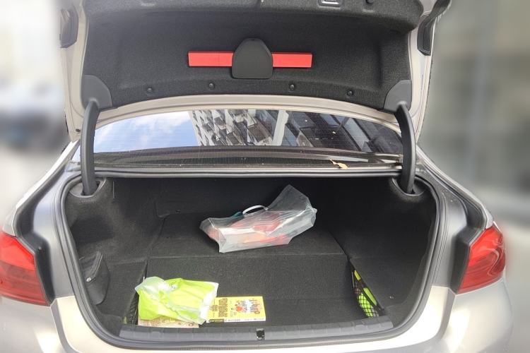 Used BMW 5 Series New Energy 2020 530Le Luxury Package Trunk