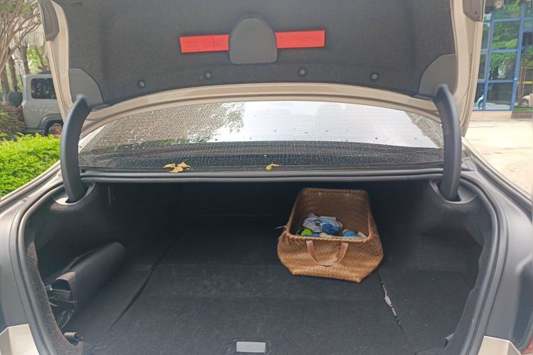 Used BMW 5 Series New Energy 2020 530Le Luxury Package Trunk