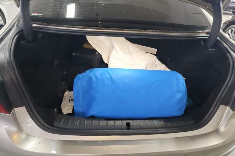 Used BMW 5 Series New Energy 2020 530Le Luxury Package Trunk