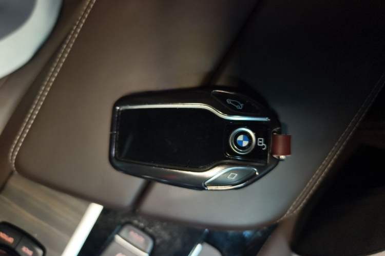 Used BMW 5 Series New Energy 2020 530Le Luxury Package Vehicle Key