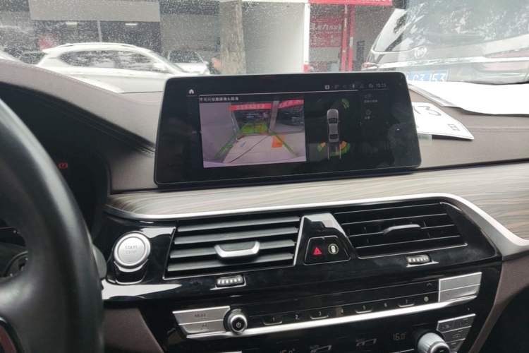 Used BMW 5 Series New Energy 2020 530Le Luxury Package Audio And AC Panel