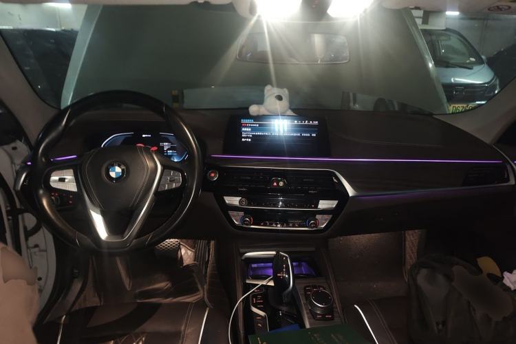 Used BMW 5 Series New Energy 2020 Mileage Upgrade Version 530Le Luxury Package Center Console
