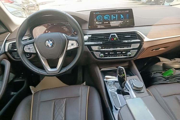 Used BMW 5 Series New Energy 2020 530Le Luxury Package Center Console