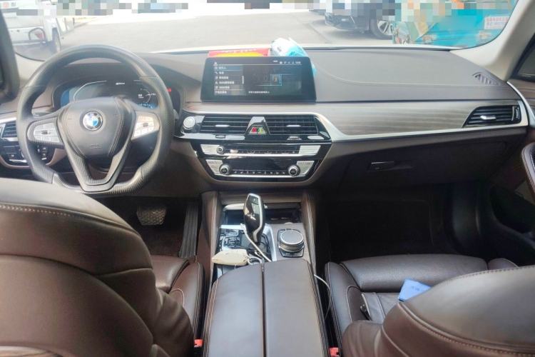 Used BMW 5 Series New Energy 2020 530Le Pioneer Edition Center Console