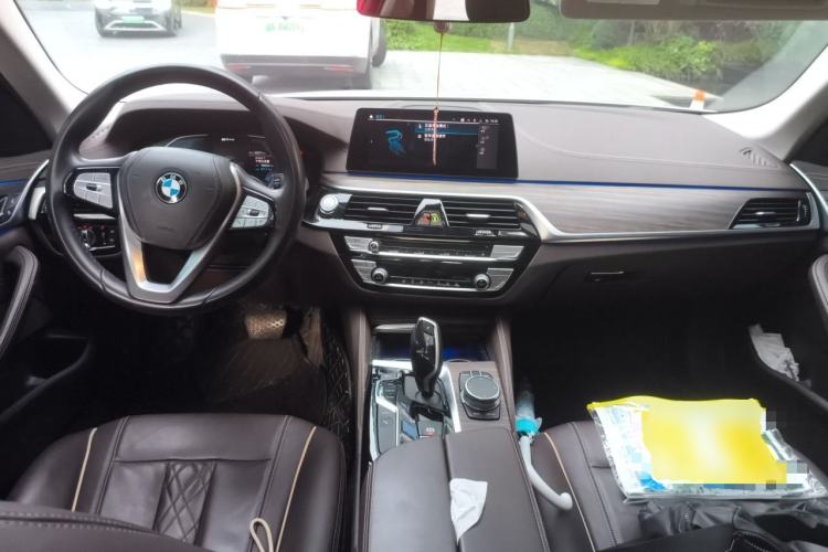 Used BMW 5 Series New Energy 2020 Mileage Upgrade Version 530Le Luxury Package Center Console