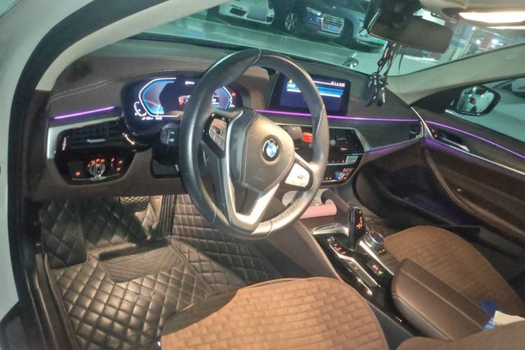 Used BMW 5 Series New Energy 2020 Mileage Upgrade Version 530Le Luxury Package Center Console