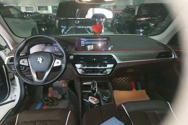 Used BMW 5 Series New Energy 2020 Mileage Upgrade Version 530Le Luxury Package Center Console