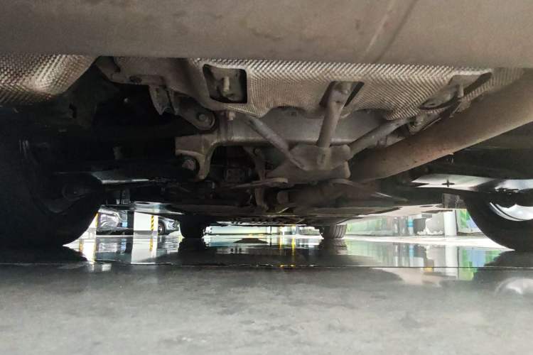 Used BMW 5 Series New Energy 2020 530Le Luxury Package Chassis Rear