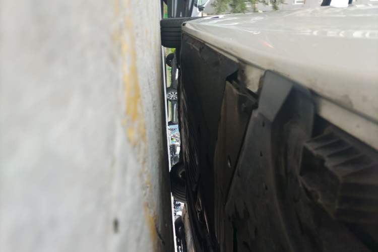 Used BMW 5 Series New Energy 2020 Mileage Upgrade Version 530Le Pioneer Edition Chassis Rear Left
