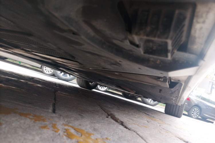 Used BMW 5 Series New Energy 2020 Mileage Upgrade Version 530Le Pioneer Edition Chassis Rear Right