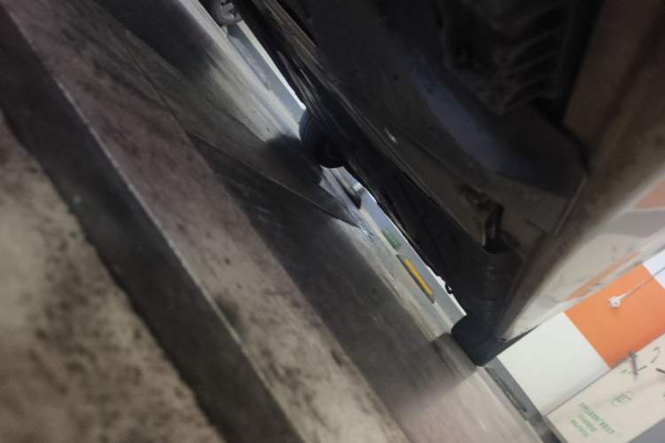 Used BMW 5 Series New Energy 2020 530Le Luxury Package Chassis Rear Right