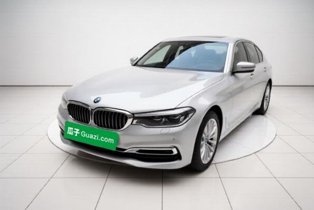 Ojetý BMW 5 Series New Energy 2020 Mileage Upgrade Version 530Le Luxury Package