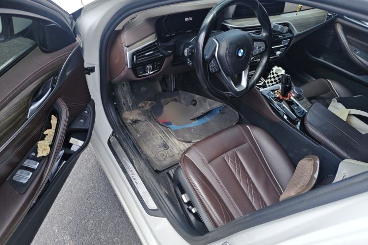 Used BMW 5 Series New Energy 2020 Mileage Upgrade Version 530Le Luxury Package Driver Seat