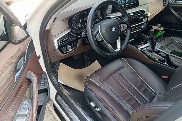Used BMW 5 Series New Energy 2020 530Le Luxury Package Driver Seat
