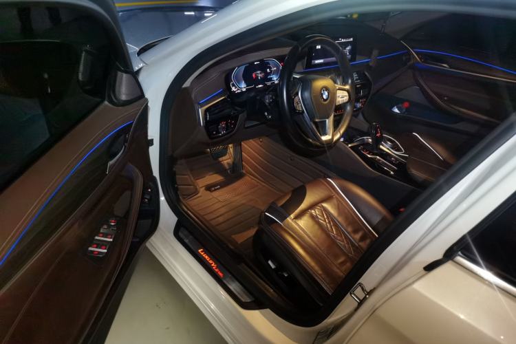 Used BMW 5 Series New Energy 2020 Mileage Upgrade Version 530Le Luxury Package Driver Seat