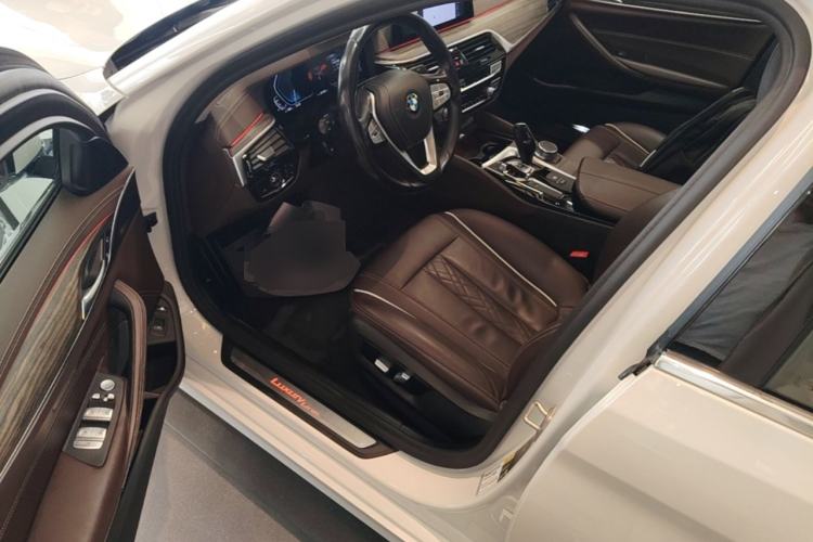 Used BMW 5 Series New Energy 2020 Mileage Upgrade Version 530Le Luxury Package Driver Seat