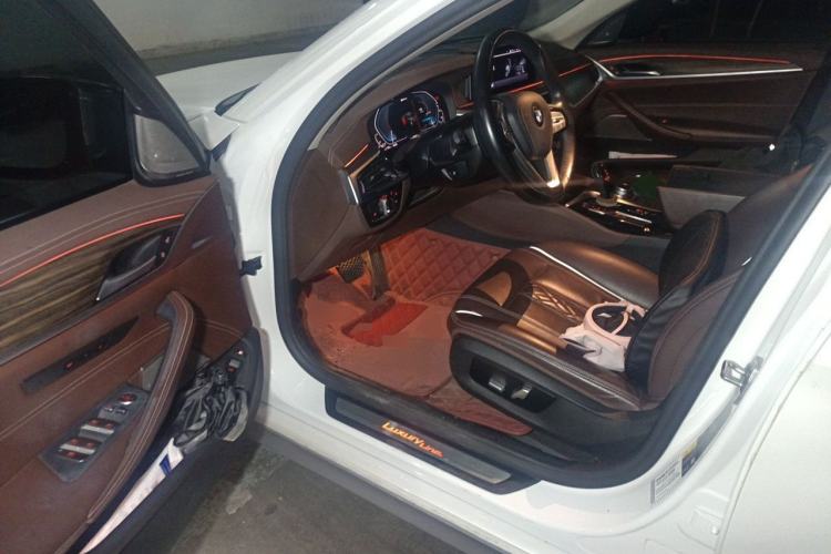 Used BMW 5 Series New Energy 2020 Mileage Upgrade Version 530Le Luxury Package Driver Seat