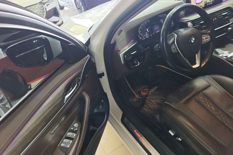 Used BMW 5 Series New Energy 2020 Mileage Upgrade Version 530Le Luxury Package Driver Seat