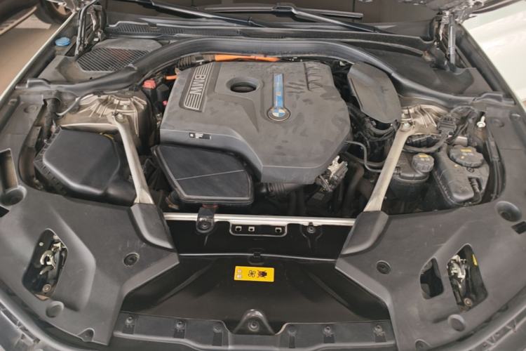 Used BMW 5 Series New Energy 2020 Mileage Upgrade Version 530Le Pioneer Edition Engine Bay