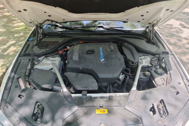 Used BMW 5 Series New Energy 2020 Mileage Upgrade Version 530Le Pioneer Edition Engine Bay