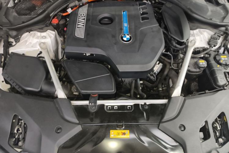 Used BMW 5 Series New Energy 2020 530Le Luxury Package Engine Bay