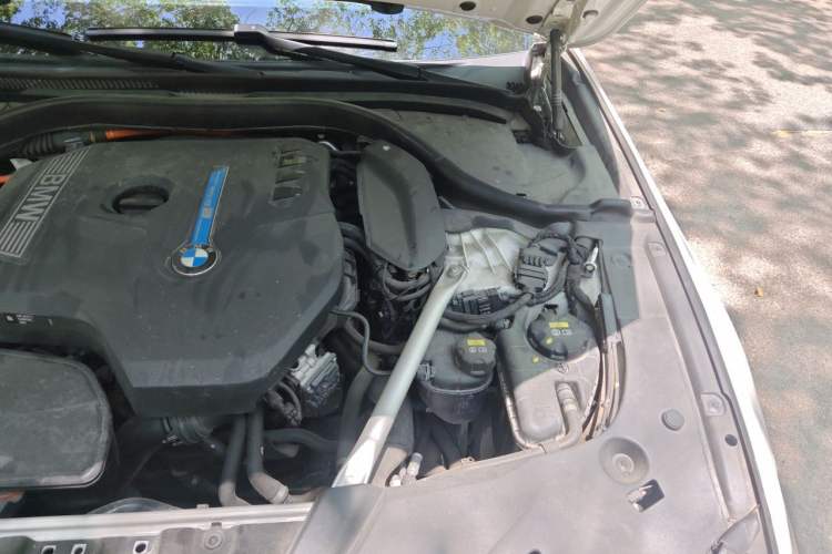 Used BMW 5 Series New Energy 2020 Mileage Upgrade Version 530Le Pioneer Edition Engine Bay Left