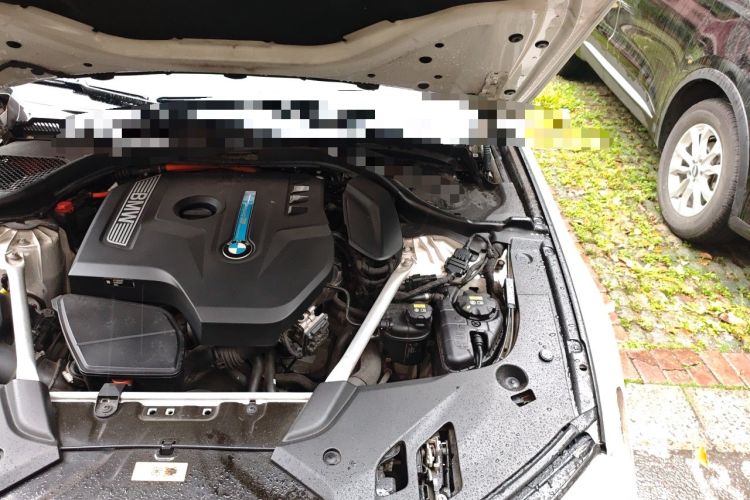 Used BMW 5 Series New Energy 2020 530Le Luxury Package Engine Bay Left