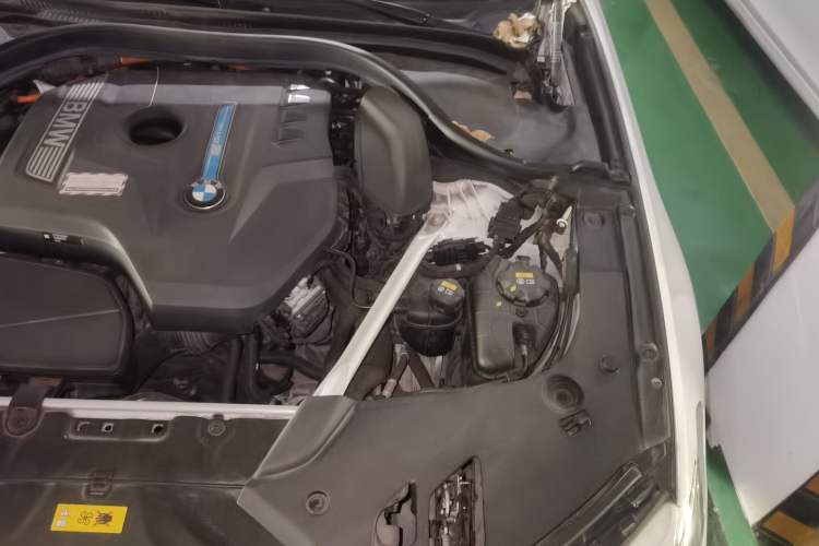 Used BMW 5 Series New Energy 2020 Mileage Upgrade Version 530Le Luxury Package Engine Bay Left