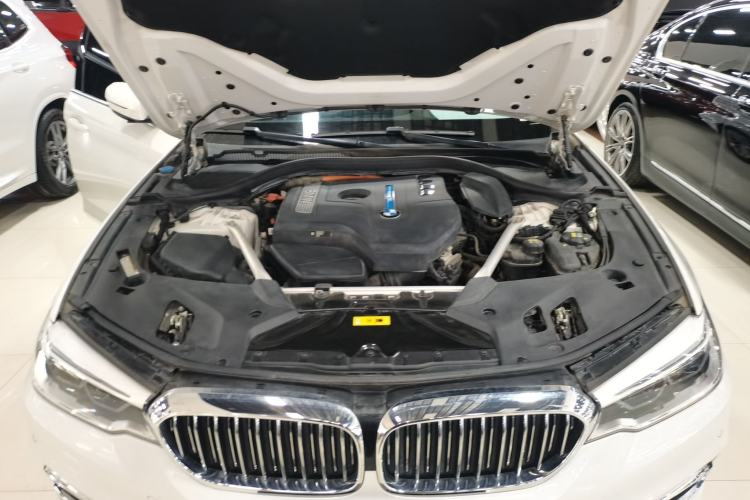Used BMW 5 Series New Energy 2020 Mileage Upgrade Version 530Le Pioneer Edition Engine Bay