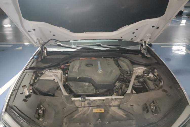 Used BMW 5 Series New Energy 2020 Mileage Upgrade Version 530Le Luxury Package Engine Bay