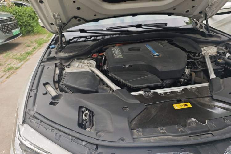 Used BMW 5 Series New Energy 2020 Mileage Upgrade Version 530Le Pioneer Edition Engine Bay Right