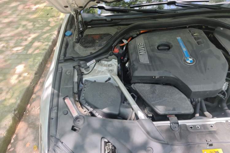 Used BMW 5 Series New Energy 2020 Mileage Upgrade Version 530Le Pioneer Edition Engine Bay Right