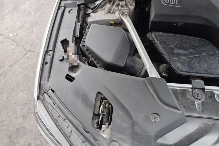 Used BMW 5 Series New Energy 2020 Mileage Upgrade Version 530Le Pioneer Edition Engine Bay Right