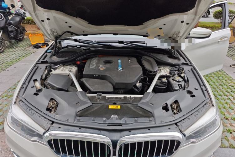 Used BMW 5 Series New Energy 2020 Mileage Upgrade Version 530Le Luxury Package Engine Bay