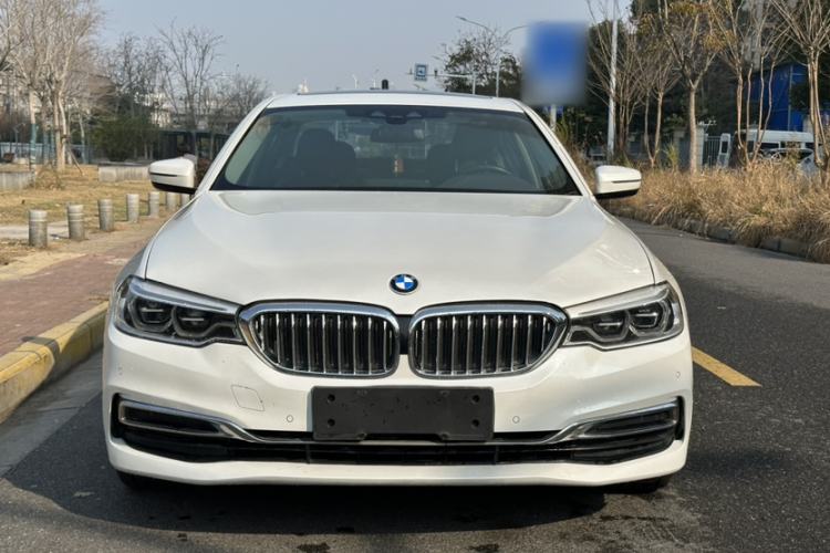 Used BMW 5 Series New Energy 2020 530Le Luxury Package Exterior 3