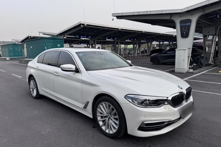 Used BMW 5 Series New Energy 2020 Mileage Upgrade Version 530Le Luxury Package Exterior 3