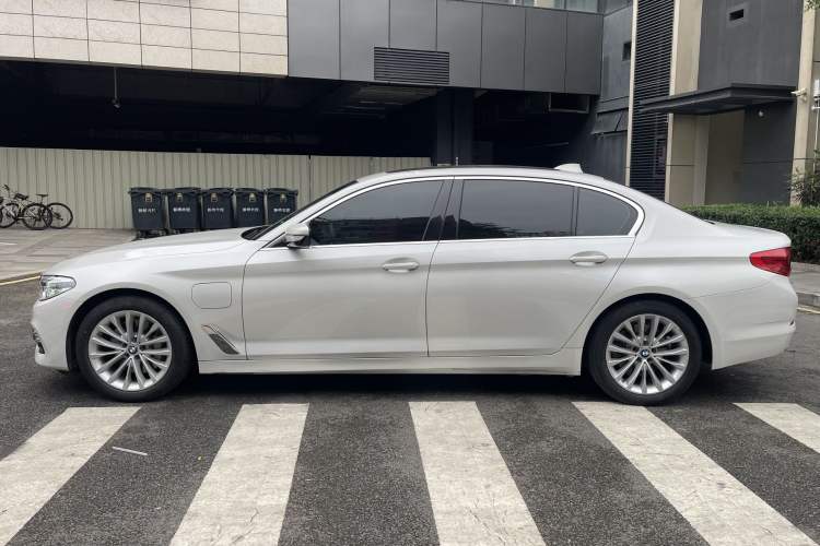 Used BMW 5 Series New Energy 2020 Mileage Upgrade Version 530Le Luxury Package Exterior 3